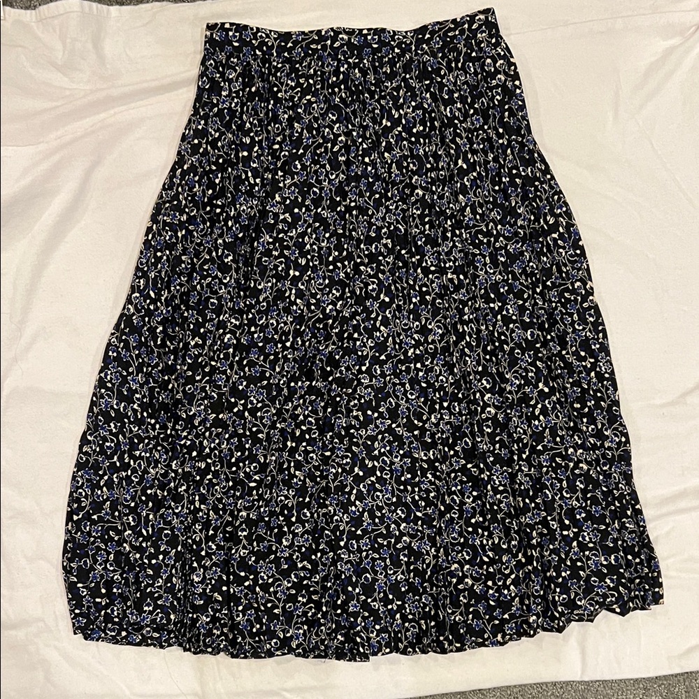J. Crew Factory Navy and White Floral A-Line Skirt